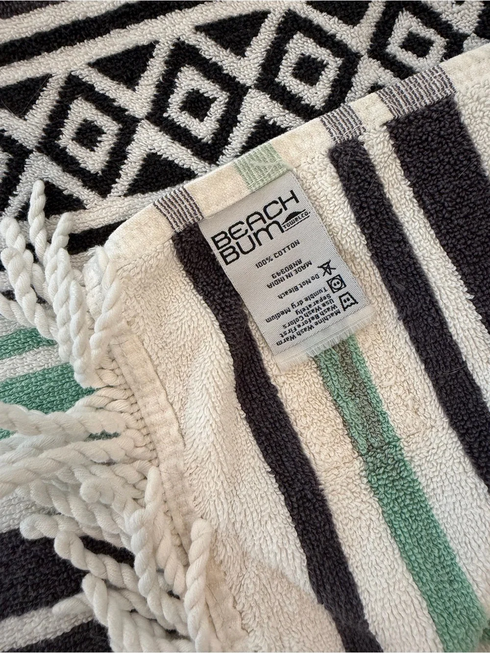[LIKE 🆕] Beach Bum: Cute Beach / Poolside Fringe Towel